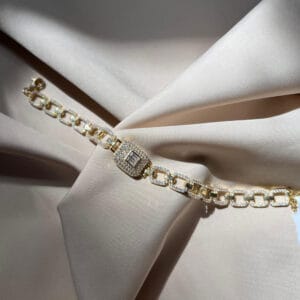 Kare Taşlı Bileklik