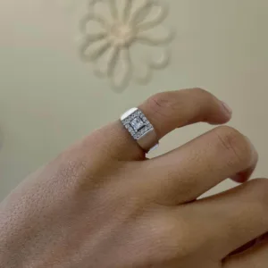 Serçe Parmak Yüzüğü Kare (silver)