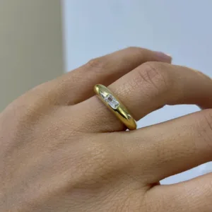 Tek taşlı sade yüzük (gold)