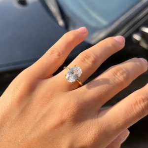 Oval Tek Taş Yüzük